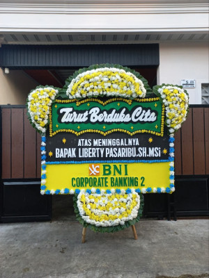 Papan Bunga Duka di Puyung